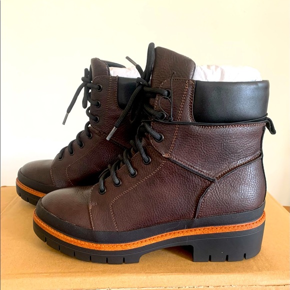 Adventure Boot - Picture 2 of 6